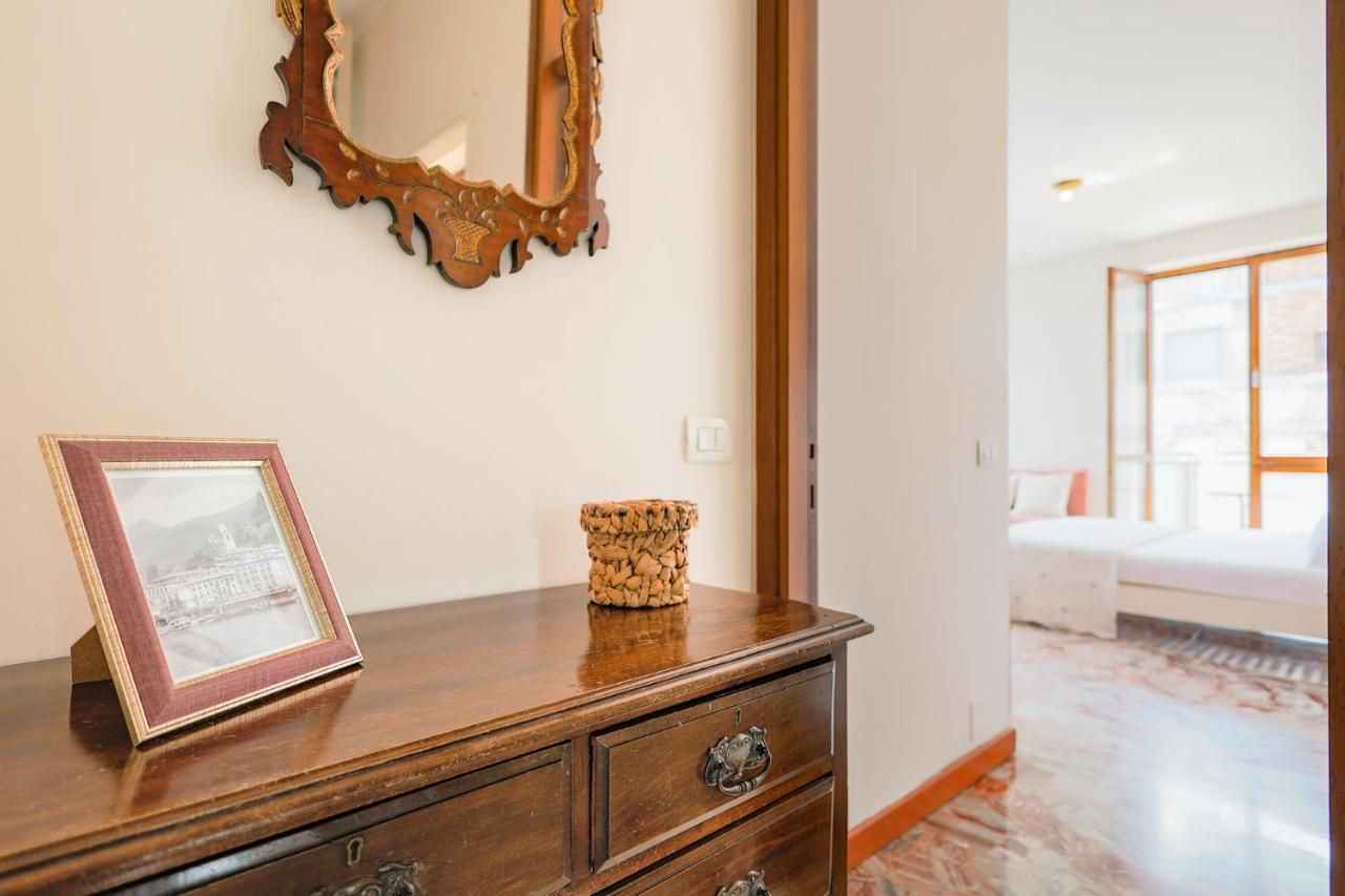 Piazza Cavour Lake View - Bymyhomeincomo Exterior photo